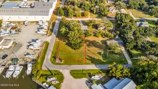 201 1 Pensacola Avenue, Morehead City, NC 28557 – photo 19: 201 pensacola front