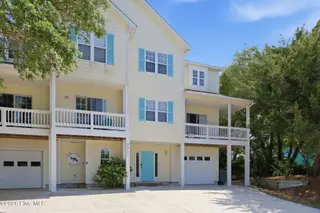 9911 Chrissie Wright Court West, Emerald Isle, NC 28594 – photo 2: 1-web-or-mls-IMG_8348