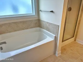 639 Indigo Johnston Drive, Jacksonville, NC 28546 – photo 21: Mstrbath(3)