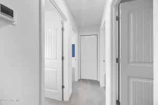 903 Walnut Street, Wilmington, NC 28401 – photo 12: 14_hallway