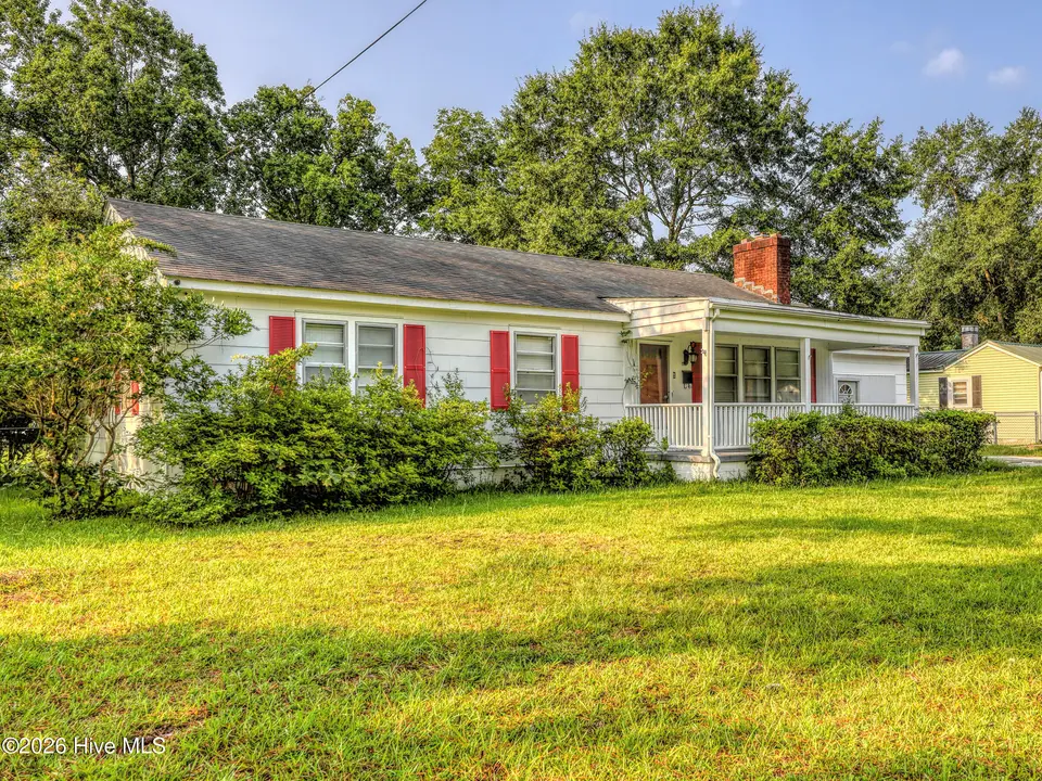 111 Pineview Street, Havelock, NC 28532 – photo 1 of 49: Front of House
