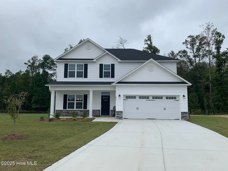 215 Little Bird Lane, Jacksonville, NC 28546 — 4-bedroom home in Onslow Bay, Jacksonville, NC, photo 1 of 1: IMG_0713