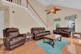 604 Van Dorn Court, Wilmington, NC 28412 — 4-bedroom home in Preston Woods, Wilmington, NC, photo 17 of 40: 017_img_9509_935