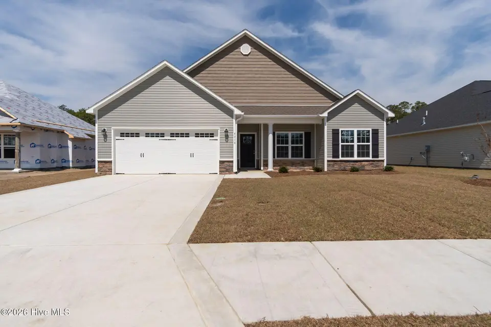 4018 Bluewater Boulevard, New Bern, NC 28562 – photo 1 of 54: 4018 Bluewater-2