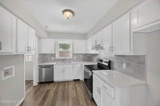 51 Barnes Street, Greenville, NC 27858 – photo 13: 013_DSC_8816
