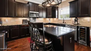 805 Megan Drive, Greenville, NC 27834 – photo 17: 33-web-or-mls-805-Megan-Drive_033