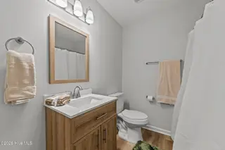101 David Drive B1, Greenville, NC 27858 – photo 15: 23-web-or-mls-LHV_6228