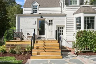 1702 E 5th Street, Greenville, NC 27858 – photo 14: 18-web-or-mls-IMG_0015_edit