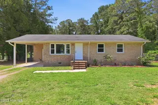 1040 Broad Creek Road, New Bern, NC 28560 – photo 1: 1-web-or-mls-0C0A7812
