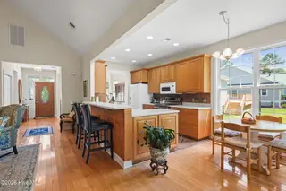 777 Marsh Rose Path NW, Calabash, NC 28467 — 4-bedroom home in Meadowlands, Calabash, NC, photo 11 of 54: 11-web-or-mls-CAMMediaLLC.com (27 of 50)