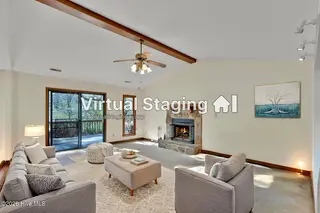 9123 Sedgley Drive, Wilmington, NC 28412 – photo 8: 9123-Sedgley-Dr-17 - Living Room - Stand