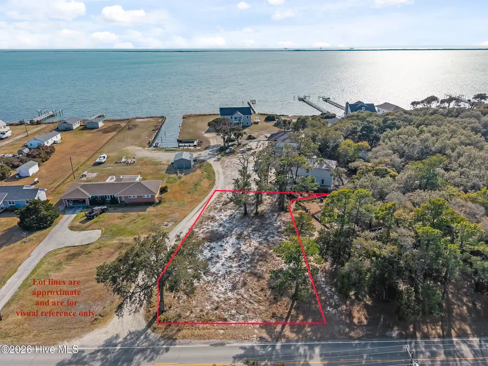 506 Island Road, Harkers Island, NC 28531 – photo 1 of 33: 506 Island Road