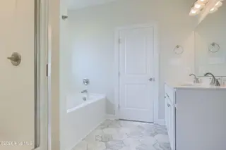 715 Jasmine Lane, Jacksonville, NC 28546 – photo 17: 715 Jasmine Ln - Interiors - Edited_17