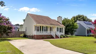 105 Barrington Court, Rocky Mount, NC 27803 – photo 5: Spacious Driveway