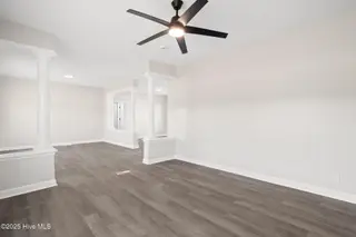 124 Fieldcrest Lane, Beulaville, NC 28518 — 3-bedroom manufactured home, Beulaville, NC, photo 9 of 29: 124fieldcrest9