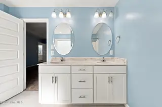 212 Independence Boulevard, Newport, NC 28570 – photo 13: Master Bathroom
