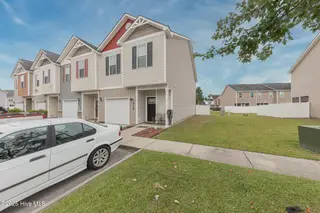 512 Caldwell Loop, Jacksonville, NC 28546 – photo 2: 2FRONT