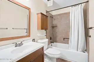 113 Bonner Avenue 105, Morehead City, NC 28557 – photo 17: 25-web-or-mls-chadwick-visuals-113-bonne