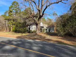 1081 Red Bug Road, Hallsboro, NC 28442 – photo 6: 20260112_103445