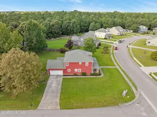 105 Sandstone Court, Jacksonville, NC 28546 — 4-bedroom home in Brookstone, Jacksonville, NC, photo 17 of 55: 17-web-or-mls-17