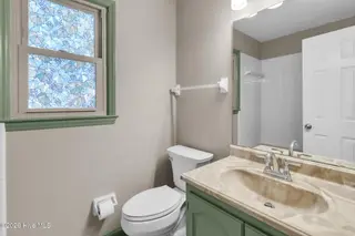170 Adams Circle, Pinehurst, NC 28374 – photo 21: master bath