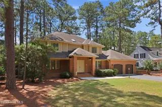 3 Montclair Lane, Pinehurst, NC 28374 – photo 2: 2-web-or-mls-IMG_9522