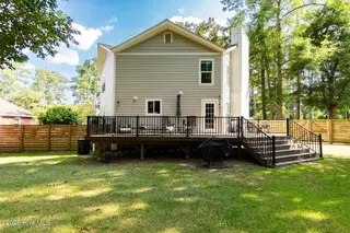 4704 Trent Woods Drive, Trent Woods, NC 28562 – photo 3: 77-web-or-mls-chadwick-visuals-4704-tren