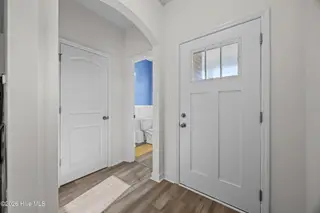 806 Tuscarora Trail, Jacksonville, NC 28546 – photo 11: 5_foyer