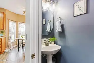 118 Moonstone Court, Jacksonville, NC 28546 – photo 17: Half bath