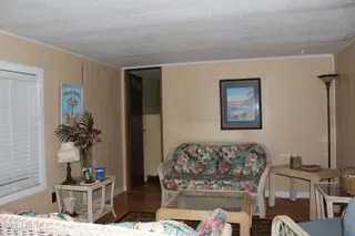 7147 Dale Avenue SW, Ocean Isle Beach, NC 28469 — 2-bedroom manufactured home in Seaside Heights, Ocean Isle Beach, NC, photo 5 of 15: IMG_1135