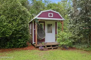 1203 Greenbriar Road, Kinston, NC 28501 – photo 22: 22-web-or-mls-IMG_0009 (1)