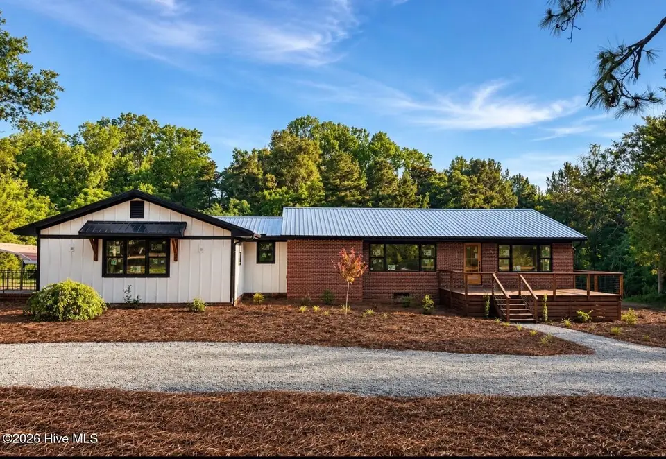 400 Eagle Springs Road, Eagle Springs, NC 27242 – photo 1 of 35: IMG_4776
