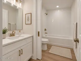 6087 Martinique Street SW, Shallotte, NC 28470 — 4-bedroom home in Ocean Isle Palms, Shallotte, NC, photo 7 of 67