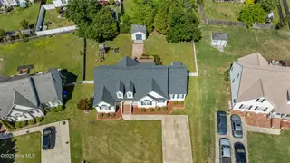 2712 Camille Drive, Winterville, NC 28590 – photo 4: 2712 camille dr-wintervillenc-5