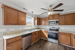 219 Station House Road, New Bern, NC 28562 – photo 14: 11-web-or-mls-0C0A6332
