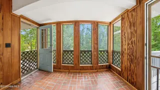 306 Shore Point Drive, Wilmington, NC 28411 — 4-bedroom home in Bayshore Estates, Wilmington, NC, photo 13 of 78: ShorepointDr-46