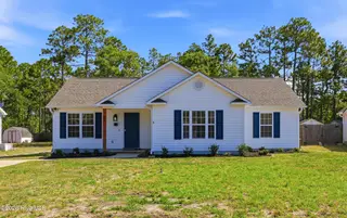 87 S High Point Road, Southport, NC 28461 — 3-bedroom home in Boiling Spring Lakes, Southport, NC, photo 1 of 35