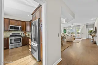 1010 Avenshire Circle, Wilmington, NC 28412 – photo 10: Entry