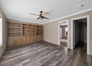 2184 Creekwood Court SW, Supply, NC 28462 — 3-bedroom manufactured home in Holden Beach, Supply, NC, photo 6 of 20