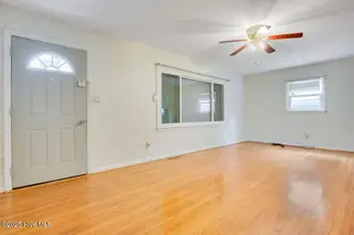117 Puller Drive, Jacksonville, NC 28540 – photo 4: DSC_6283