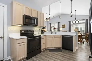 527 Village Green Drive A, Morehead City, NC 28557 – photo 18: 19-web-or-mls-527A-VillageGreen-Nov-2025