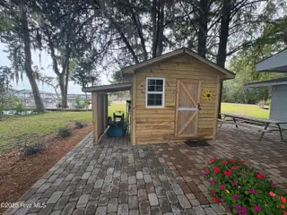 802 Canal Cove Road, Lake Waccamaw, NC 28450 – photo 18: Shed