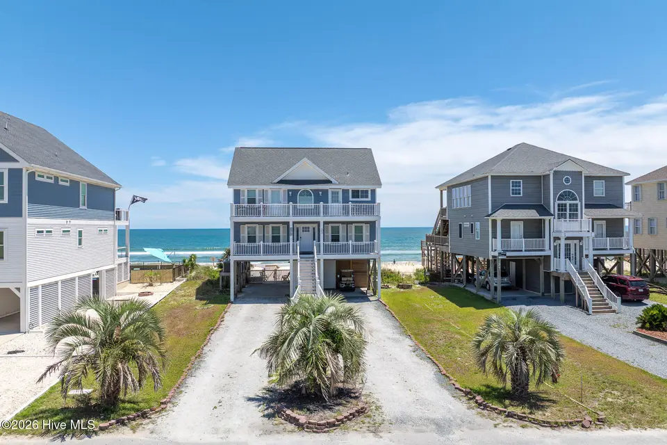 33 Porpoise Place, North Topsail Beach, NC 28460 – photo 1 of 72