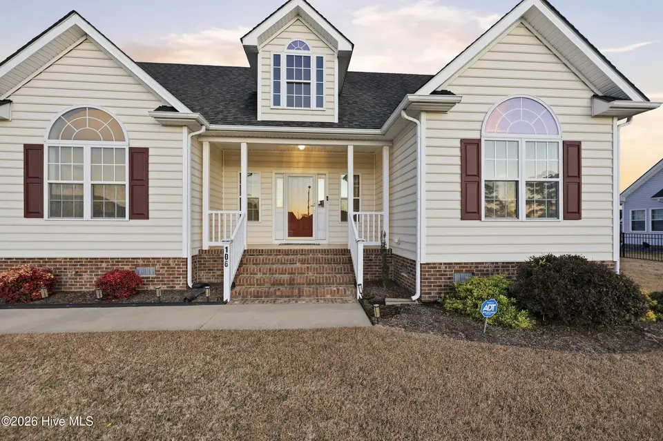 106 Lands End Drive, Elizabeth City, NC 27909 – photo 1 of 65: Front View