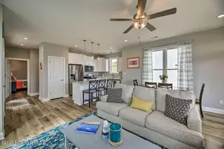 124 Salt Marsh Way, Atlantic Beach, NC 28512 – photo 3: Pink5