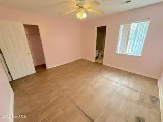 1107 Holden Drive B, Greenville, NC 27858 — 2-bedroom townhome in Summerhaven, Greenville, NC, photo 10 of 13: Screen Shot 2026-04-08 at 3.54.44 PM