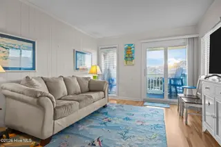 301 E Commerce Way Road 357, Atlantic Beach, NC 28512 – photo 2: Living Area