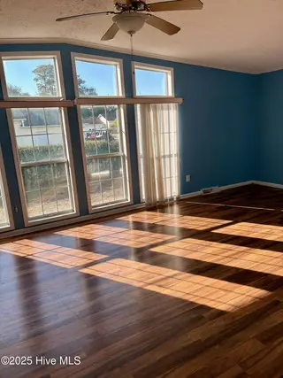 505 Capeside Drive, Wilmington, NC 28412 – photo 13: Sunroom