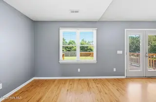 303 Plateau Drive, Greenville, NC 27858 – photo 11: 22-web-or-mls-IMG_2610_edit