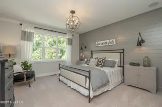 221 Shoreview Drive, New Bern, NC 28562 – photo 5: Similar Construction Primary Bedroom
